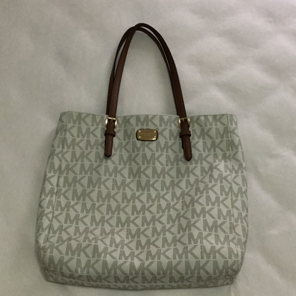 SOLD Michael Kors monogram MK